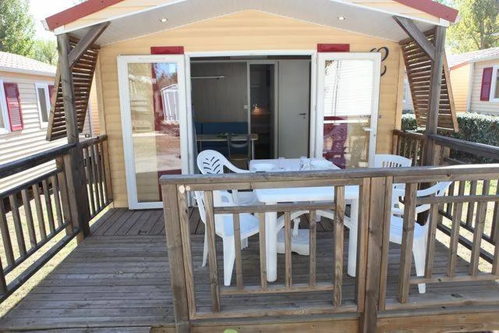Location de mobil home dans camping à Serignan plage pour 2 personnes