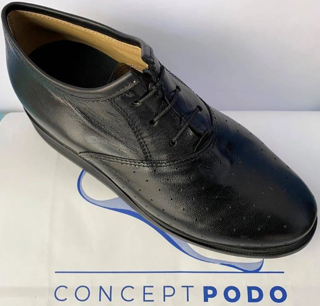 Chaussure orthopédique femme fabriquée en Normandie