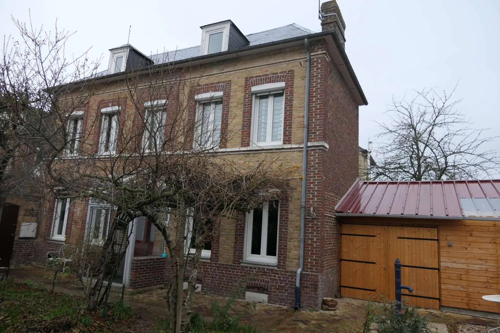 GRANDE MAISON MODERNE