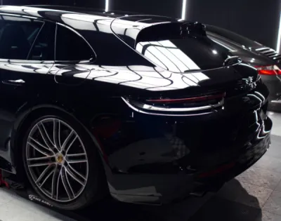 Porsche Panamera Sport Tourismo traitement céramique longue durée et polissage de la carrosserie