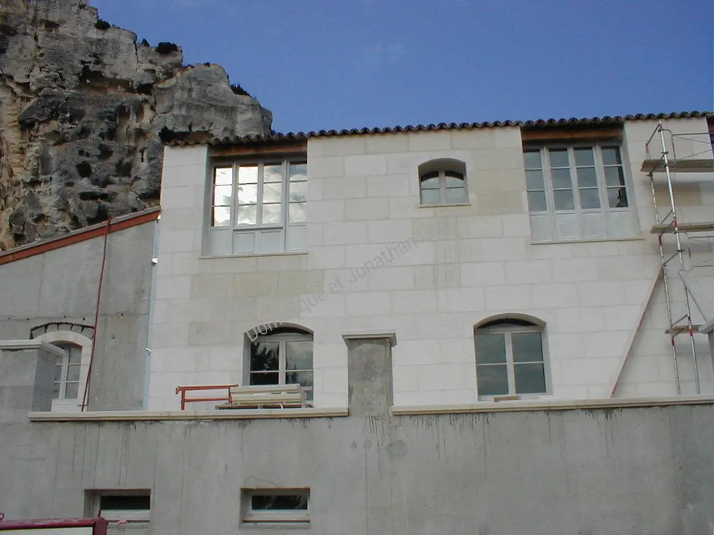 Cintre massif en pierre d'Estaillades