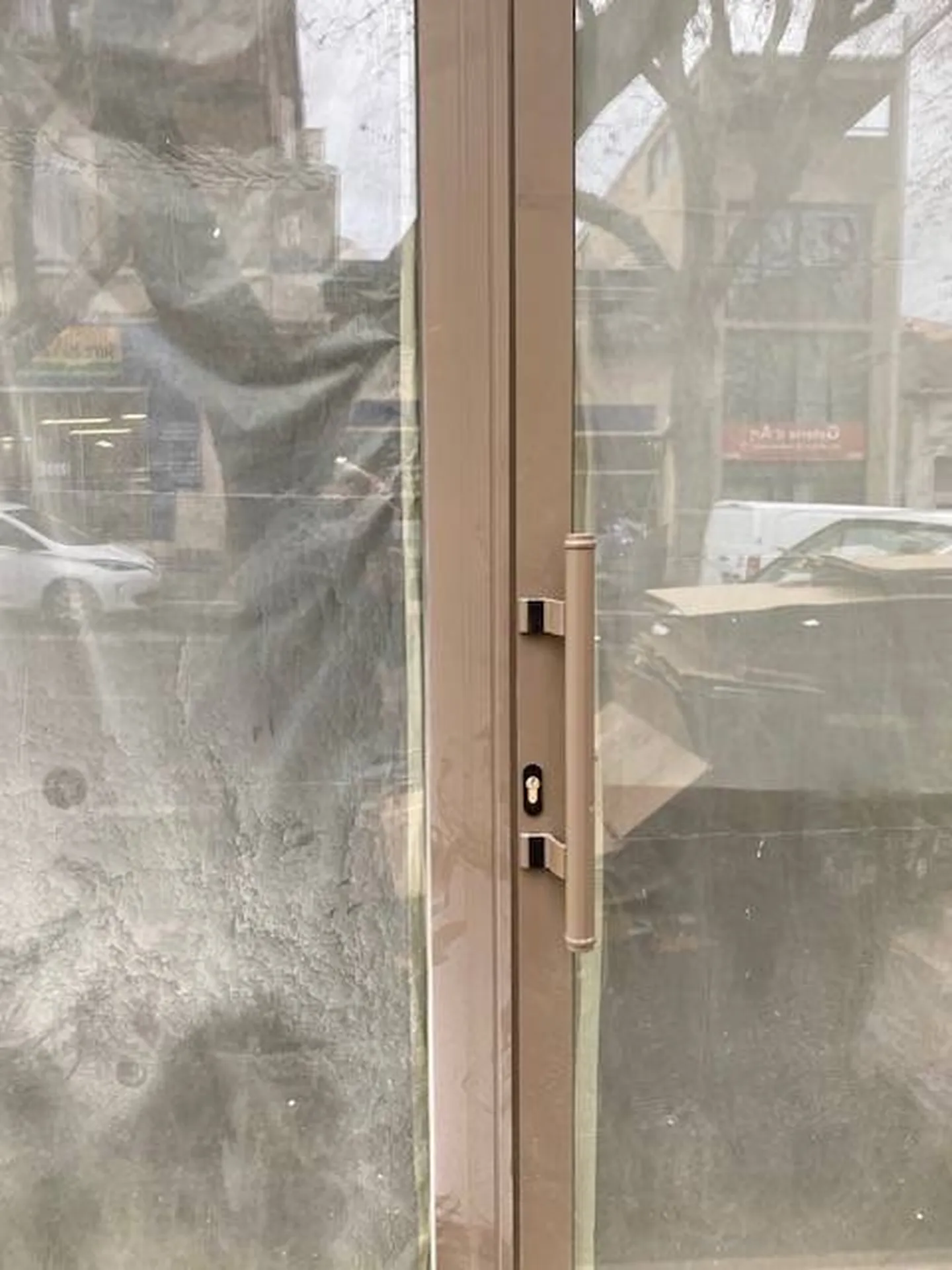 VITRINE AGENCE IMMOBILIERE A AIX-EN-PROVENCE