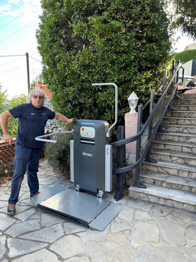 La synergie entre l'équipe technique Oval'Access et la direction technique VIMEC est totale, merci Marc pour tes conseils et ta disponibilité