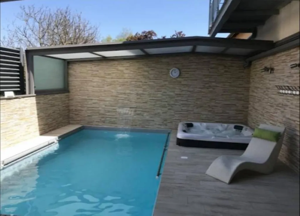 Tarif construction piscine d'intérieur Sainte-Maxime 83