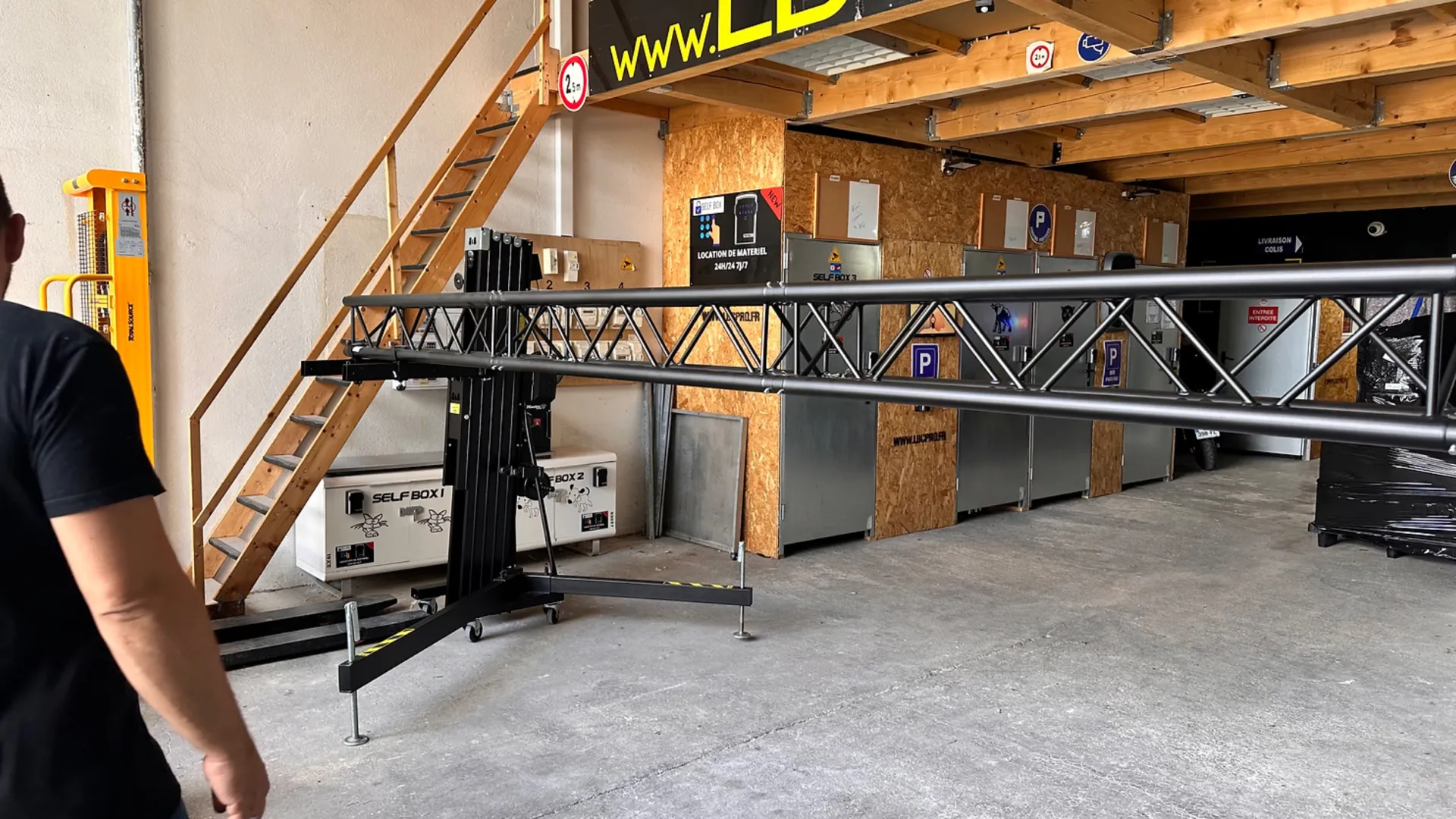 location pont pour écran led géant à Marseille dans les bouches du Rhône