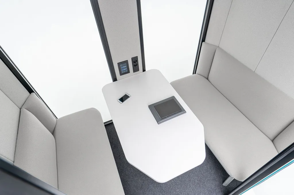 Cabine acoustique Calo 4 personnes spacieuse et isolante en région PACA : idéale à Marseille, Aix-en-Provence et Toulon pour réunions confidentielles