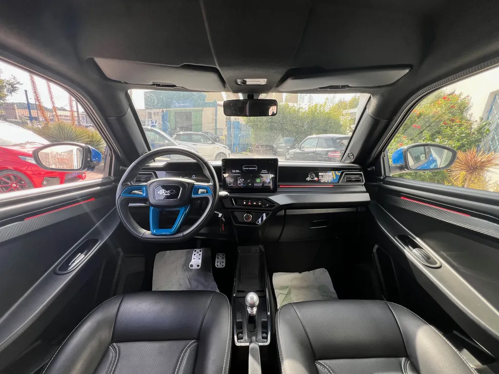 voiture sans permis ami