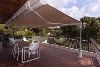 Appartement T4 Cassis dans le centre avec terrasse vue Cap Canaille et garage 