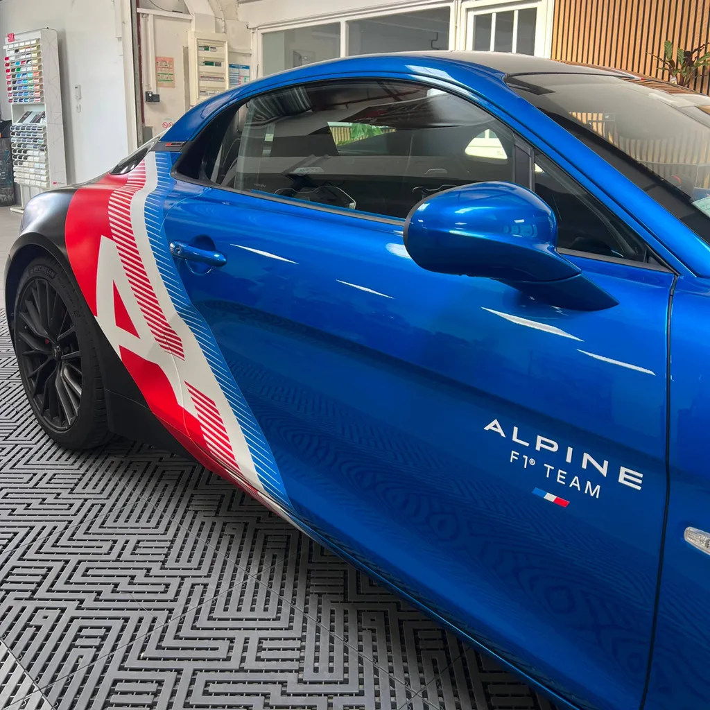 Alpine a110