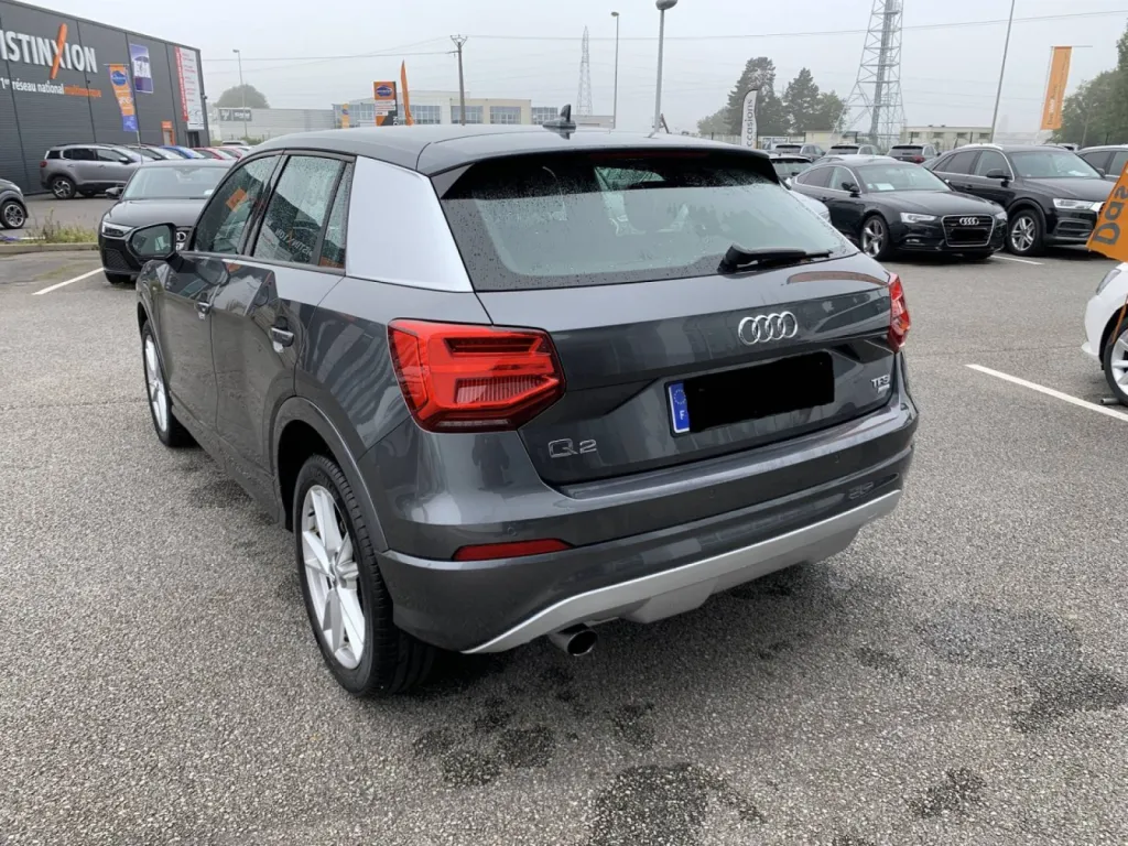 Audi Q2 essence boite automatique proche de Barentin