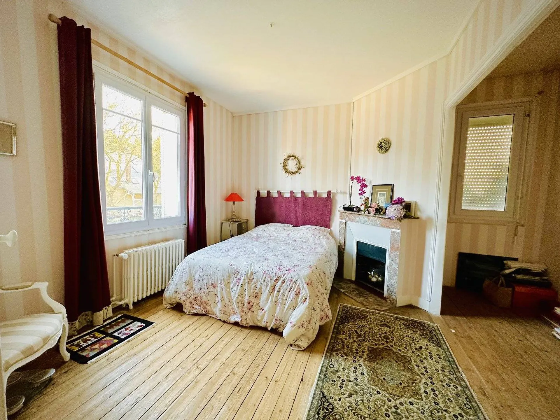 VENDU Propriété de caractère d'environ 200m² proche du centre-ville, et son terrain de 778m².