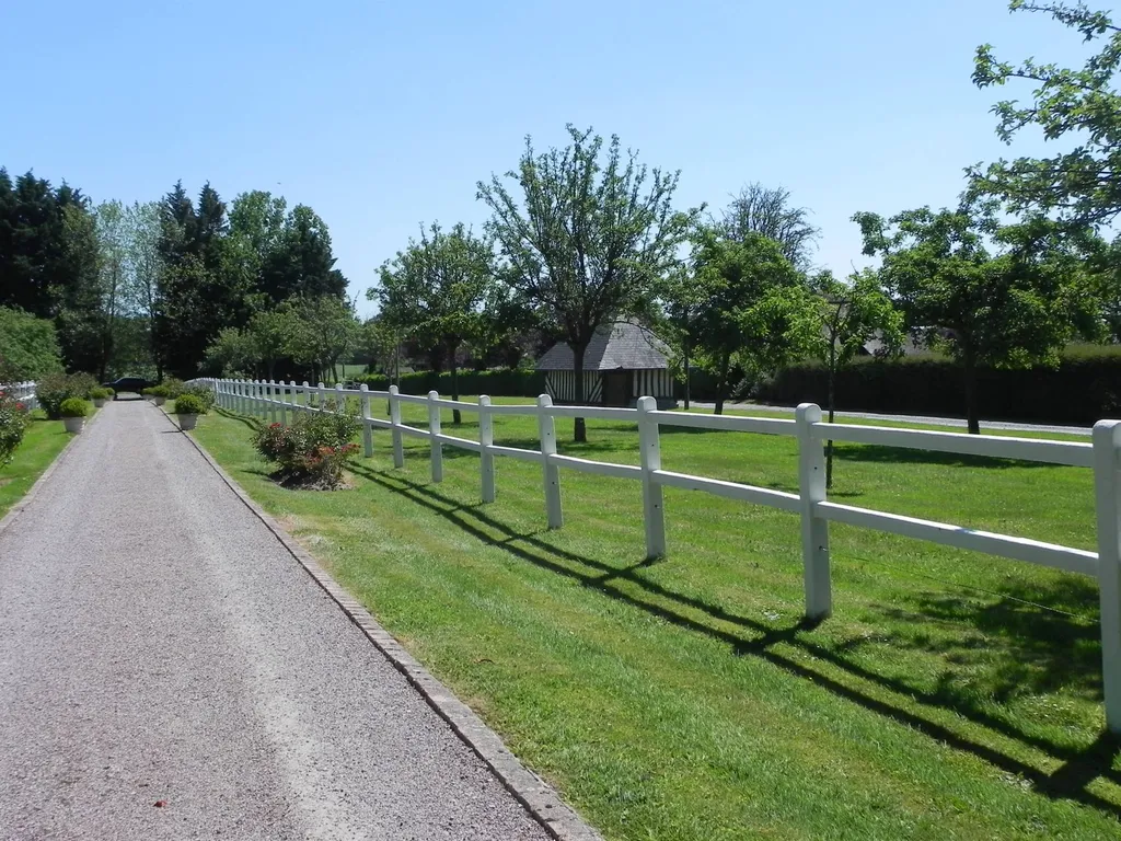 En vente, Propriété Equestre et ses dépendances bâties sur 29 hectares de terres, au nord du Pays d'Auge 14.