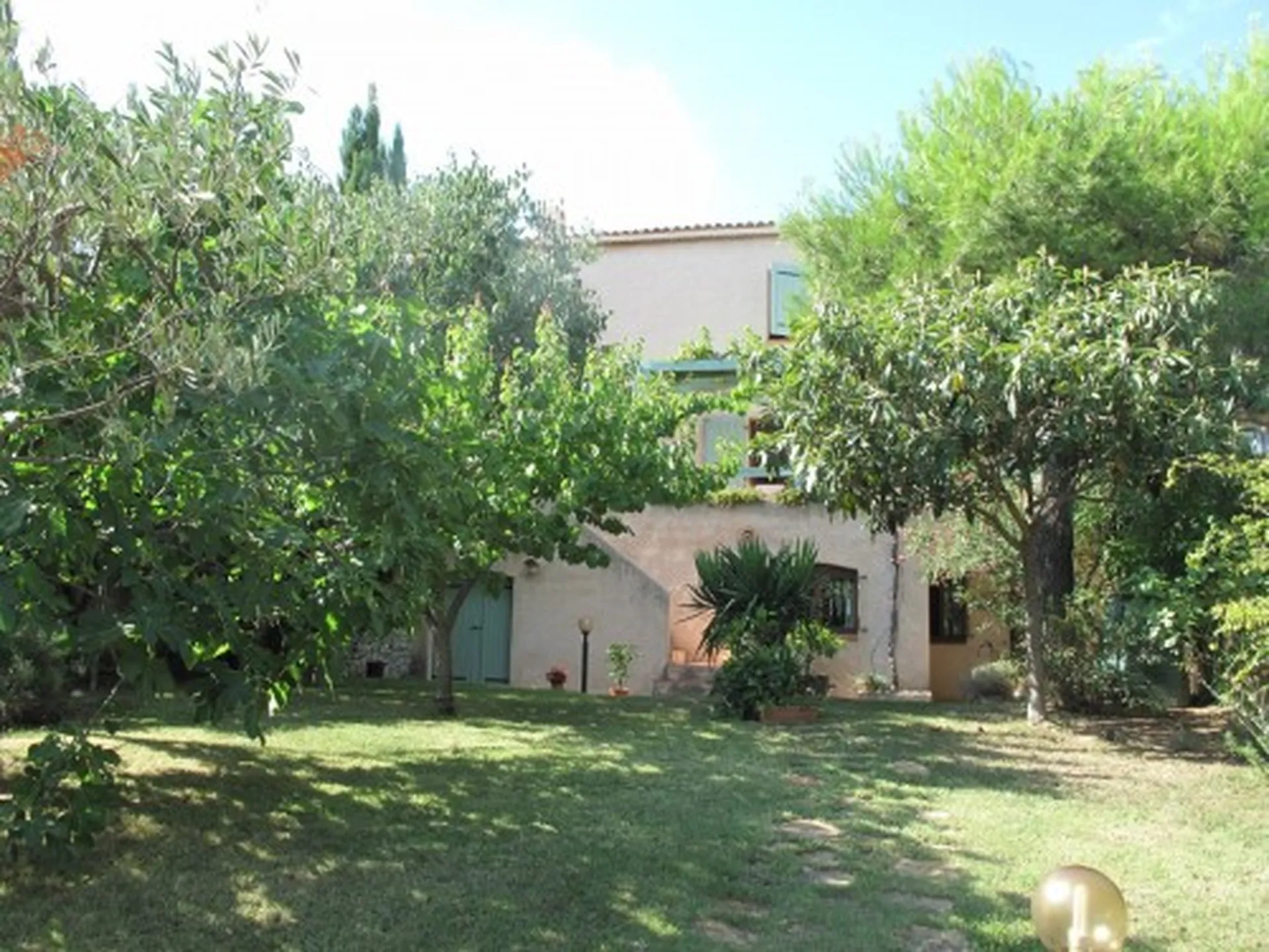 Vente villa  5 Cassis avec studio indépendant