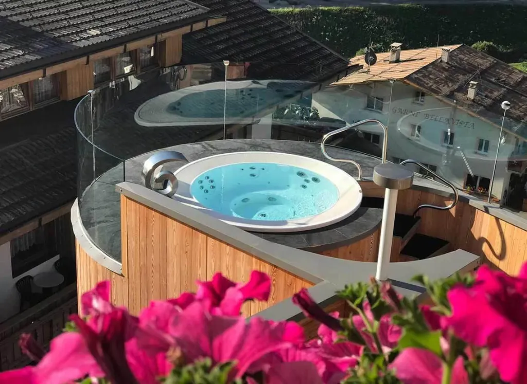 Spa 5-6 places Alimia Experience : le spa rond à débordement haut de gamme pour usage professionnel