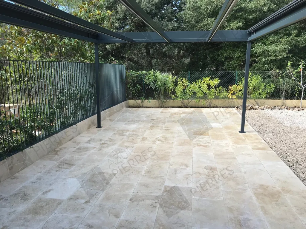 terrasse en opus romain travertin classic