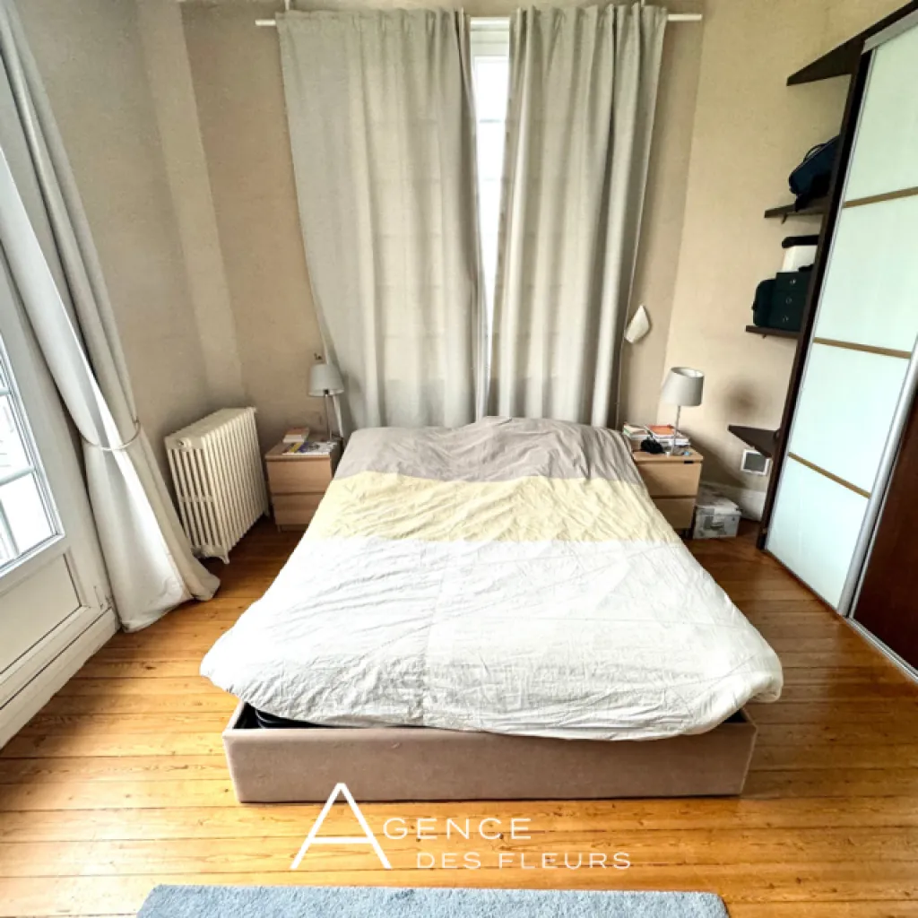 A vendre magnifique demeure anglo-normande de 197 m² habitables édifiée sur un terrain de 2350 m² sur la commune de ST PIERRE LES ELBEUF