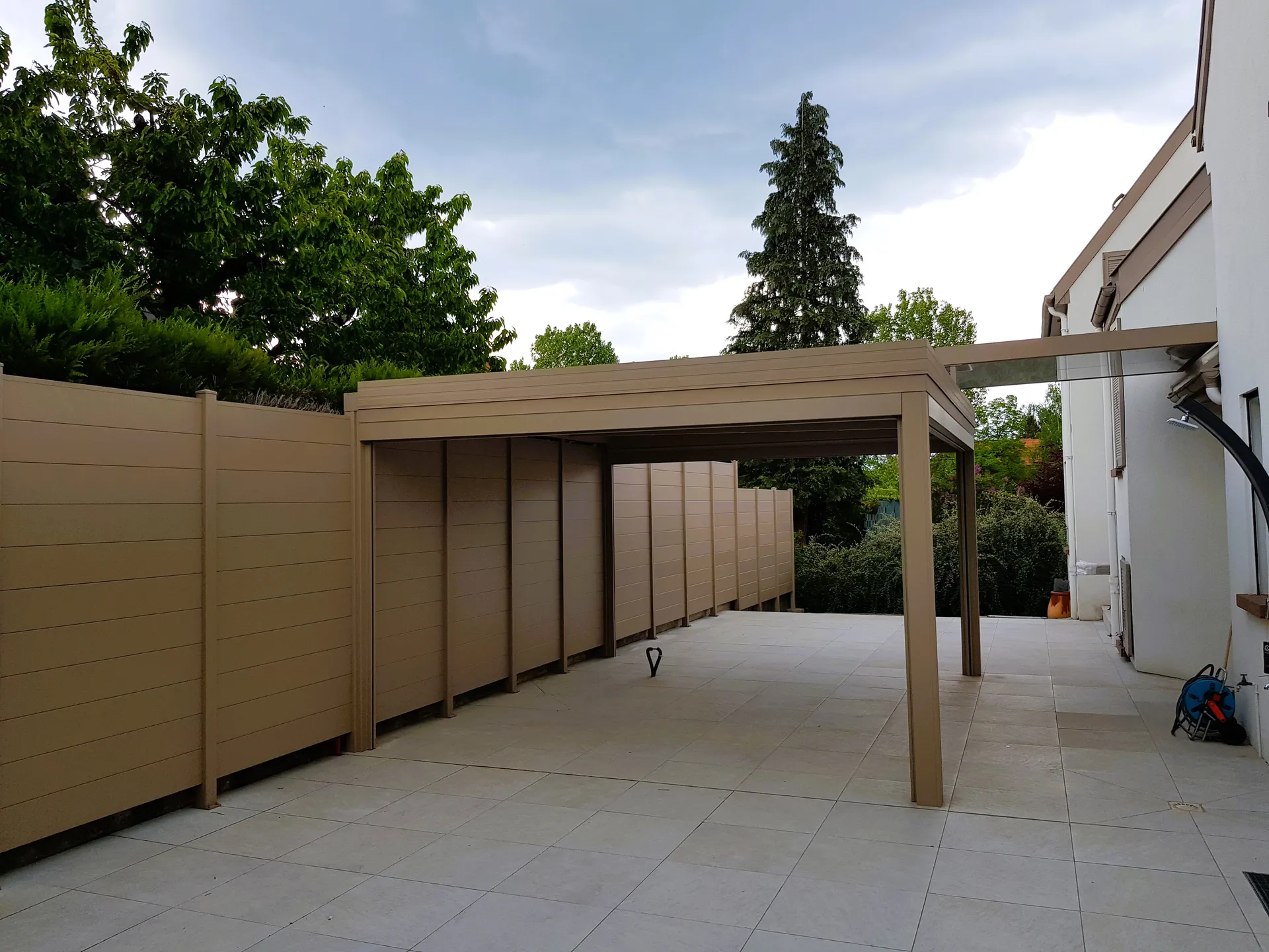 PERGOLA CLOTURE ET AUVENT 