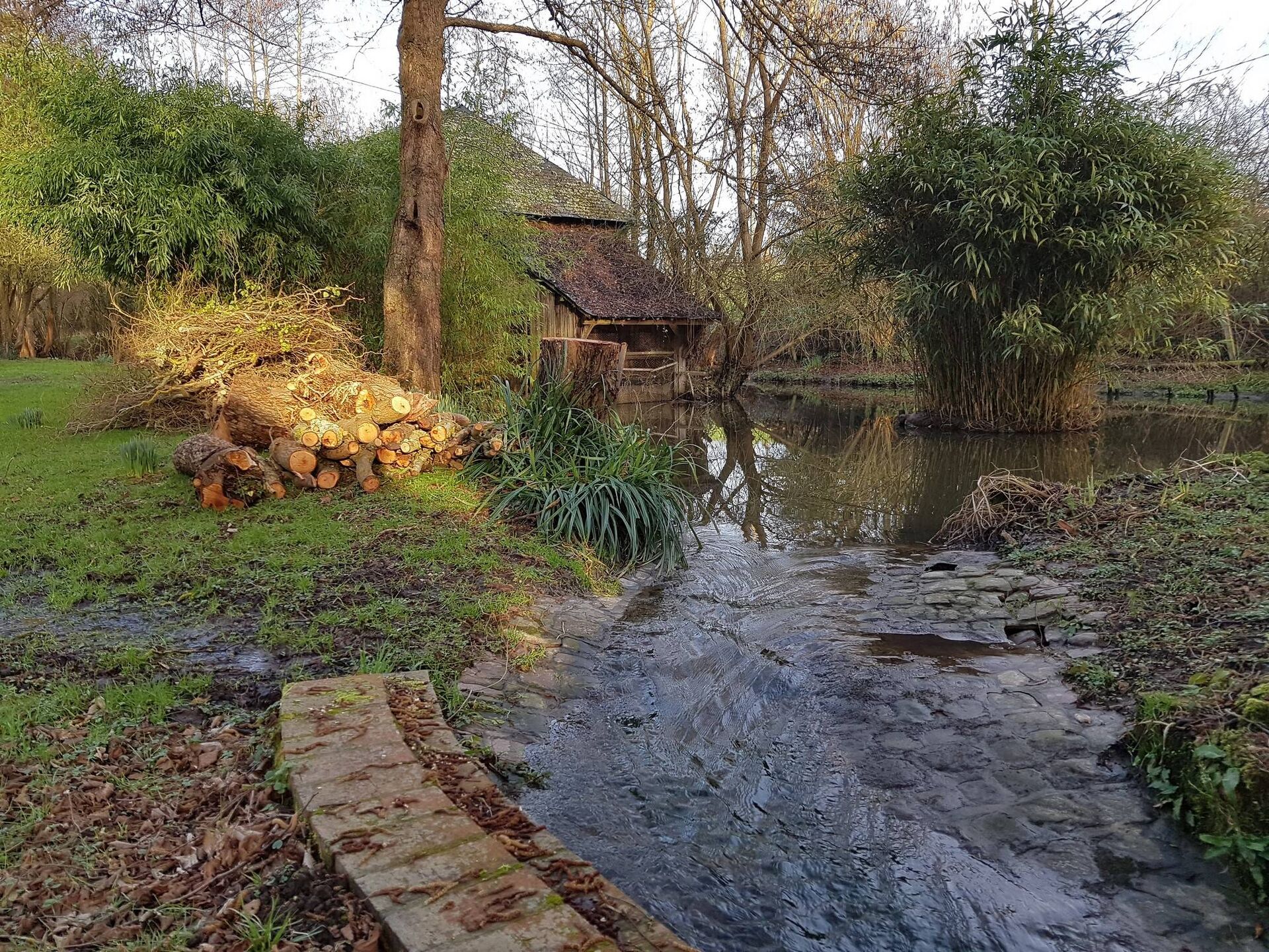 A découvrir propriété du 17ème sur parc de 1.6 hectares 14100 LISIEUX