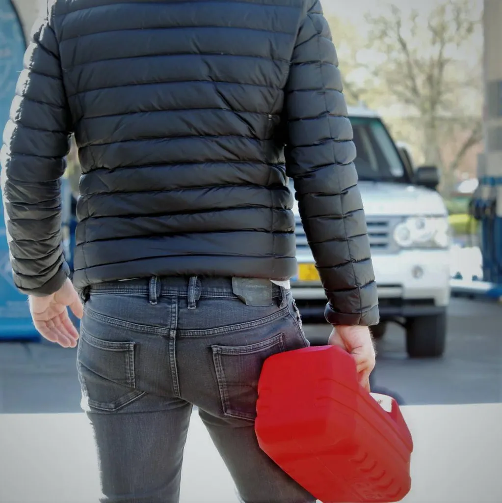 Livr'Express® livre le carburant en jerrycan à domicile et en entreprise