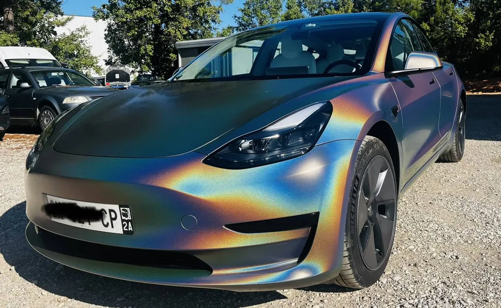 wrapping intégral sur une tesla à toulon dans le déparetment du var