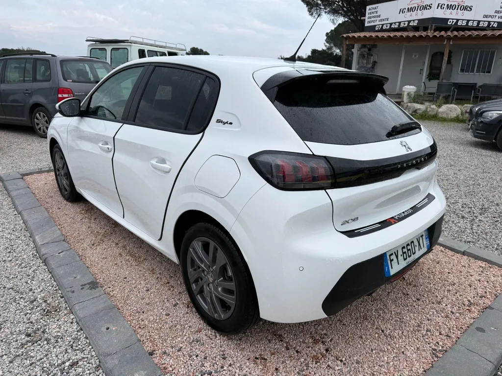 PEUGEOT 208 STYLE 1.2 THP 100CV 
