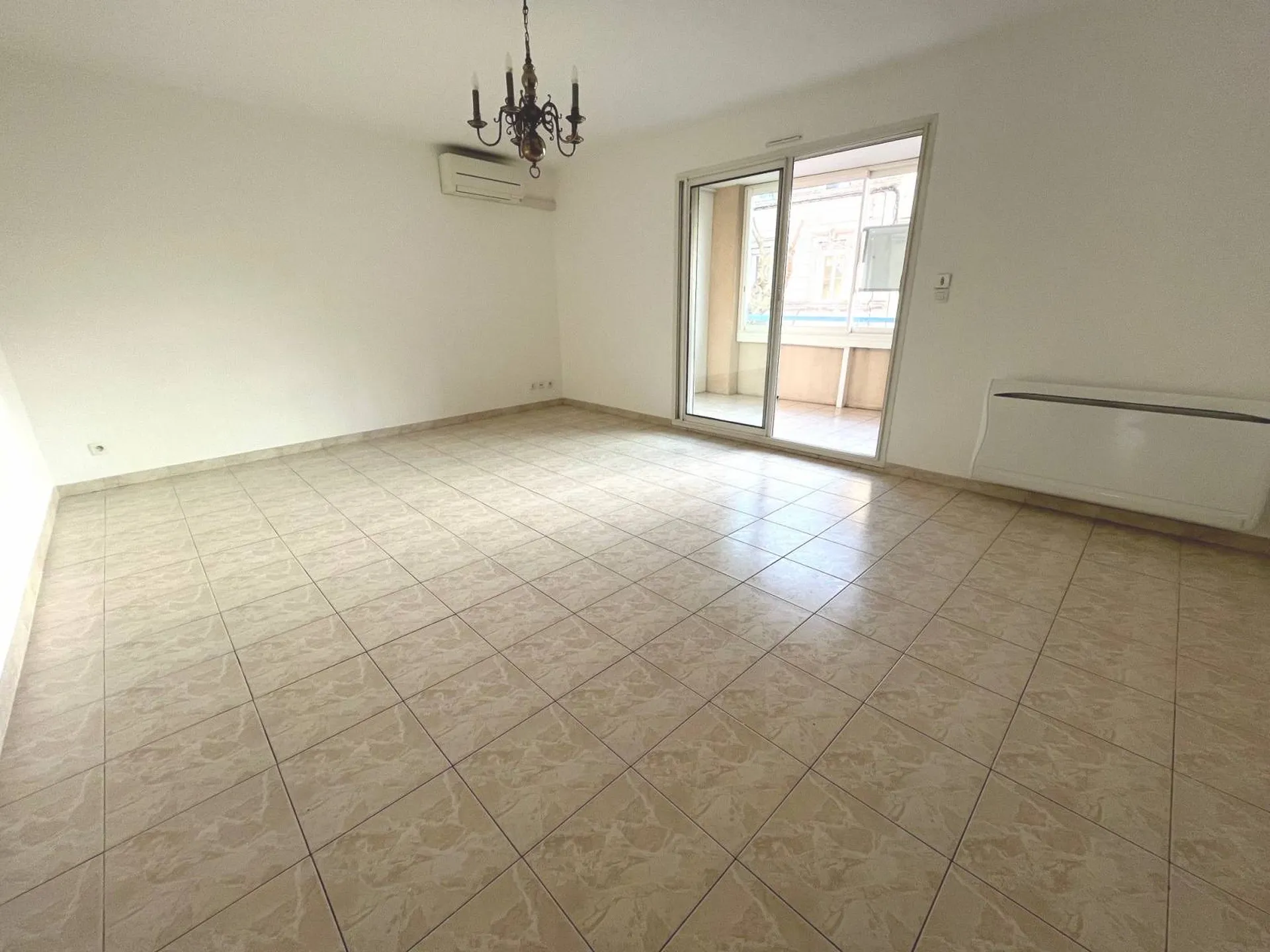 vente appartement roquefort la bedoule parking