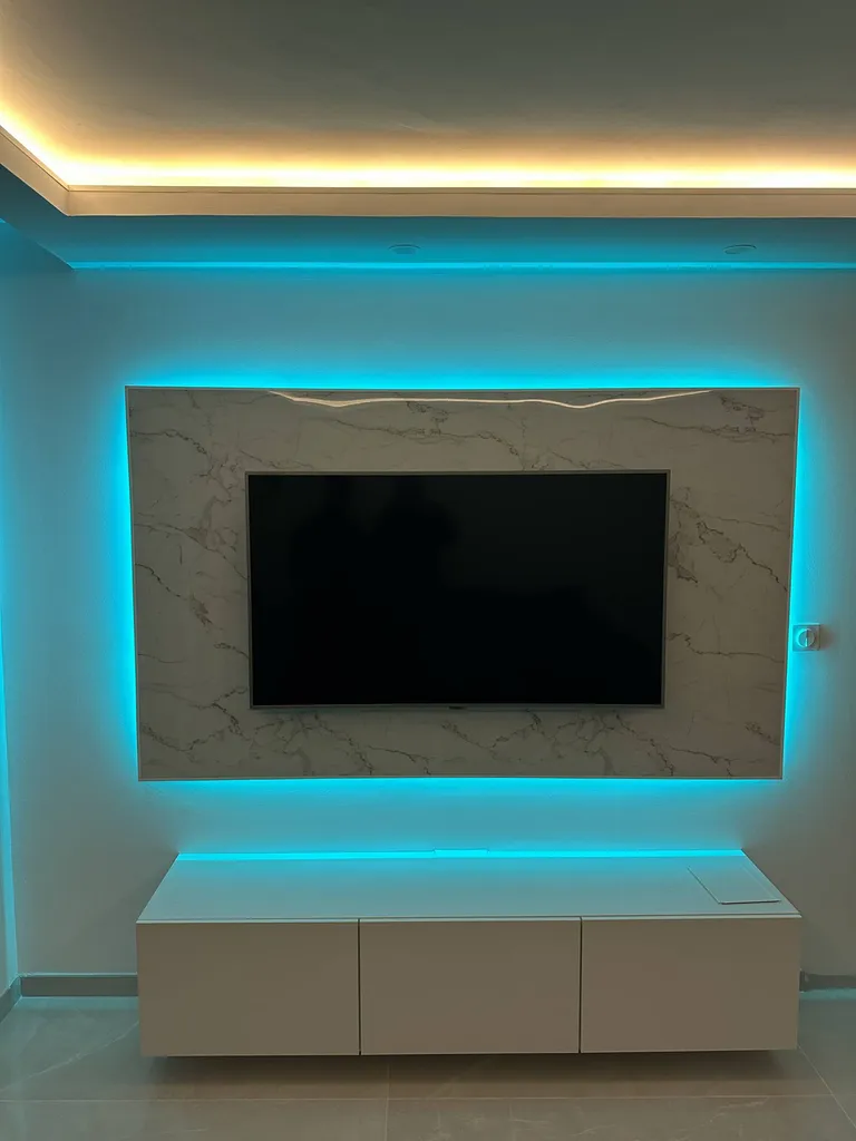 Pose de placo et création meuble TV suspendu avec plafond décoratif à Sanary-sur-Mer 83