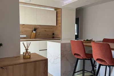 AVANT / APRES : réalisation d'une cuisine sur mesure allemande à Aussonne