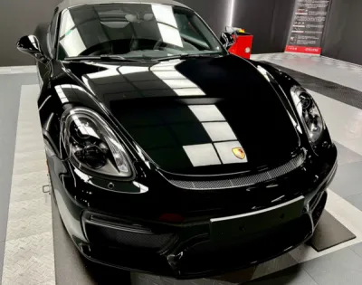 Véhicule filmé avec une protection de peinture transparente porsche 981 Spyder