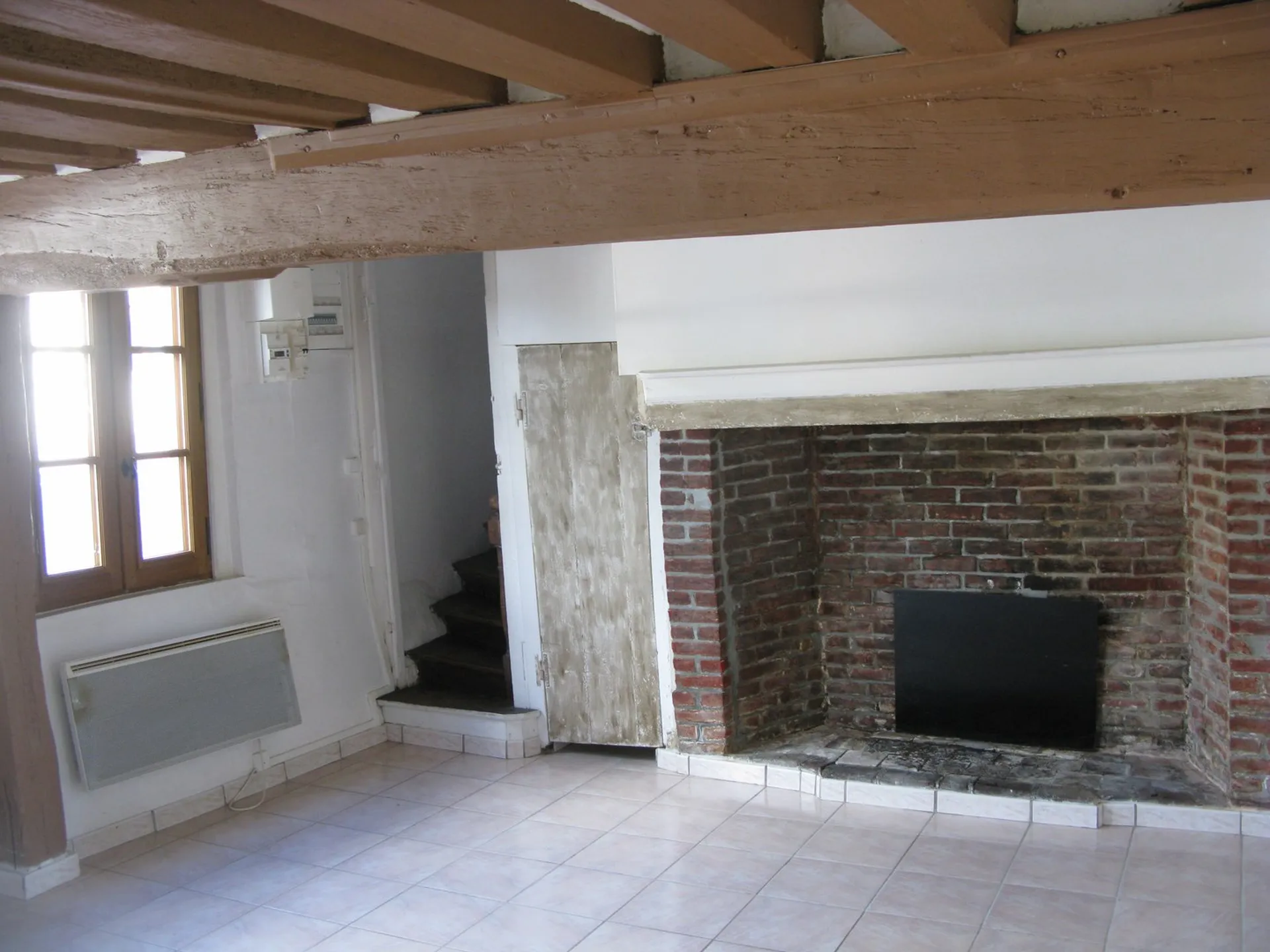 MAISON DE VILLAGE Entre LISIEUX et BERNAY