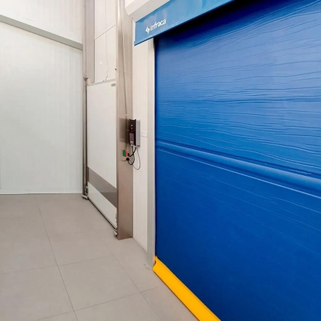 porte rapide enroulable pour chambre de congélation