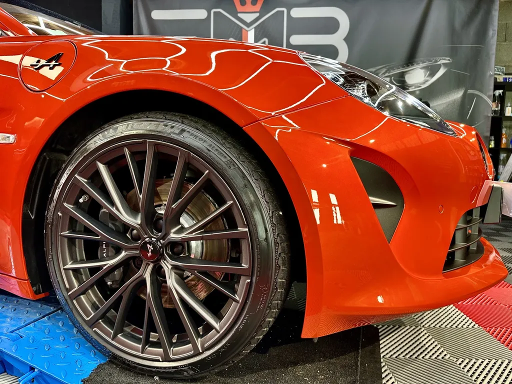 Spécialiste Protection carrosserie film PPF et traitement céramique Lyon Alpine A110 