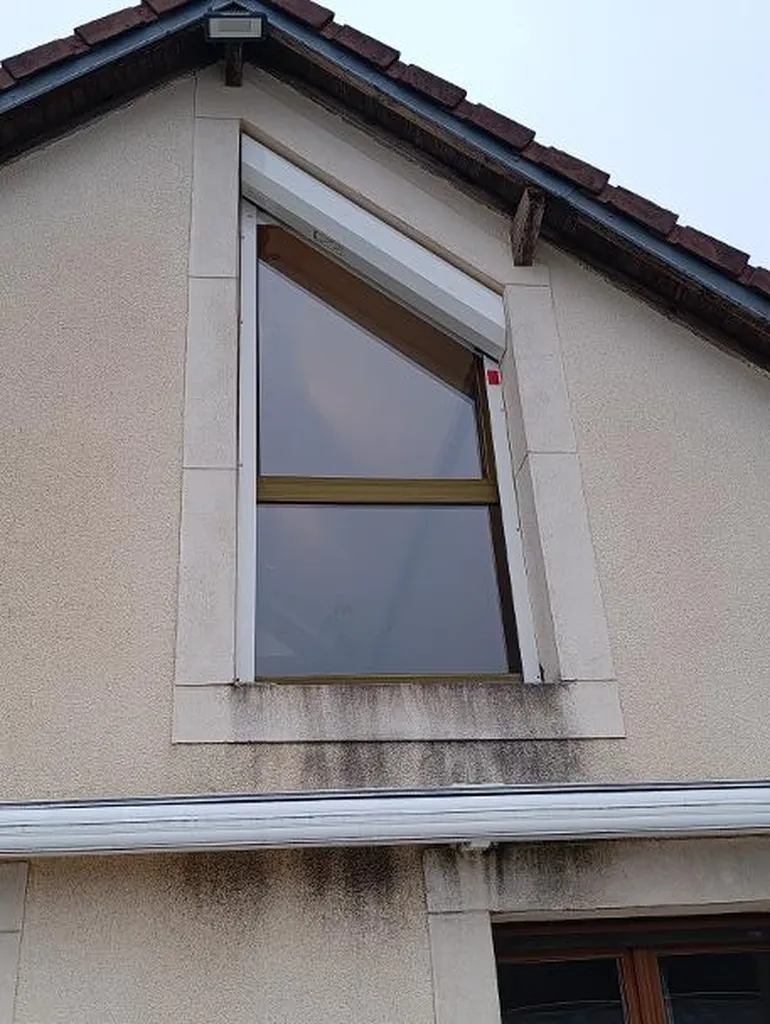 Volet roulant asymétrique à Chevigny Saint Sauveur