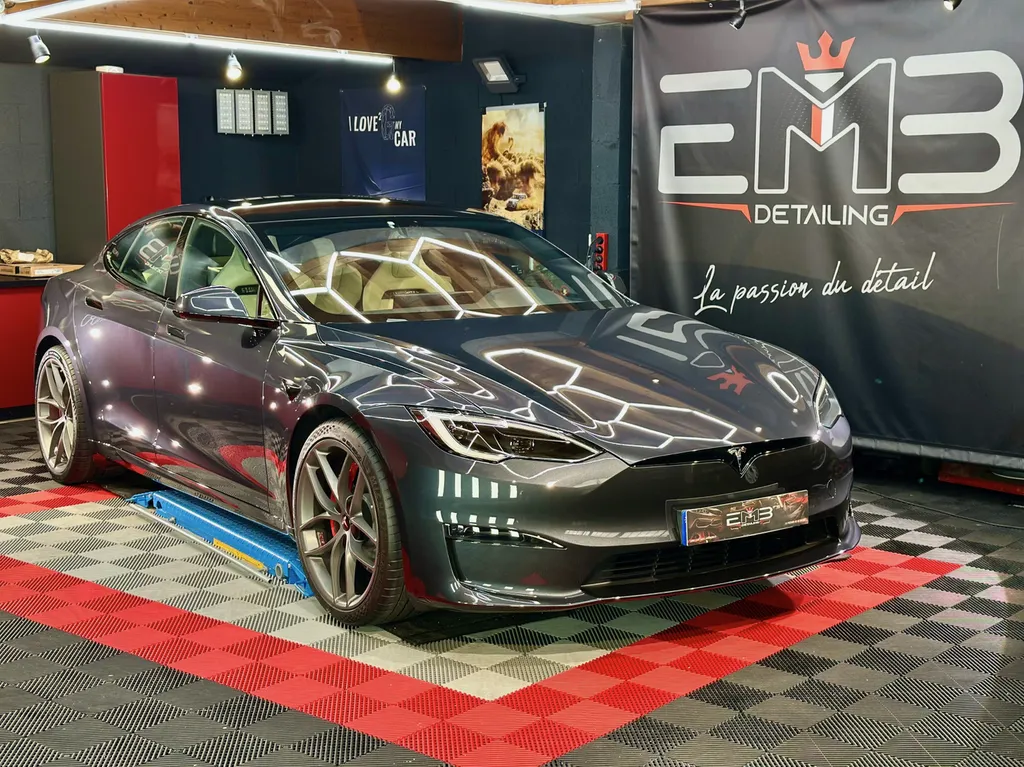 traitement céramique tesla model S
