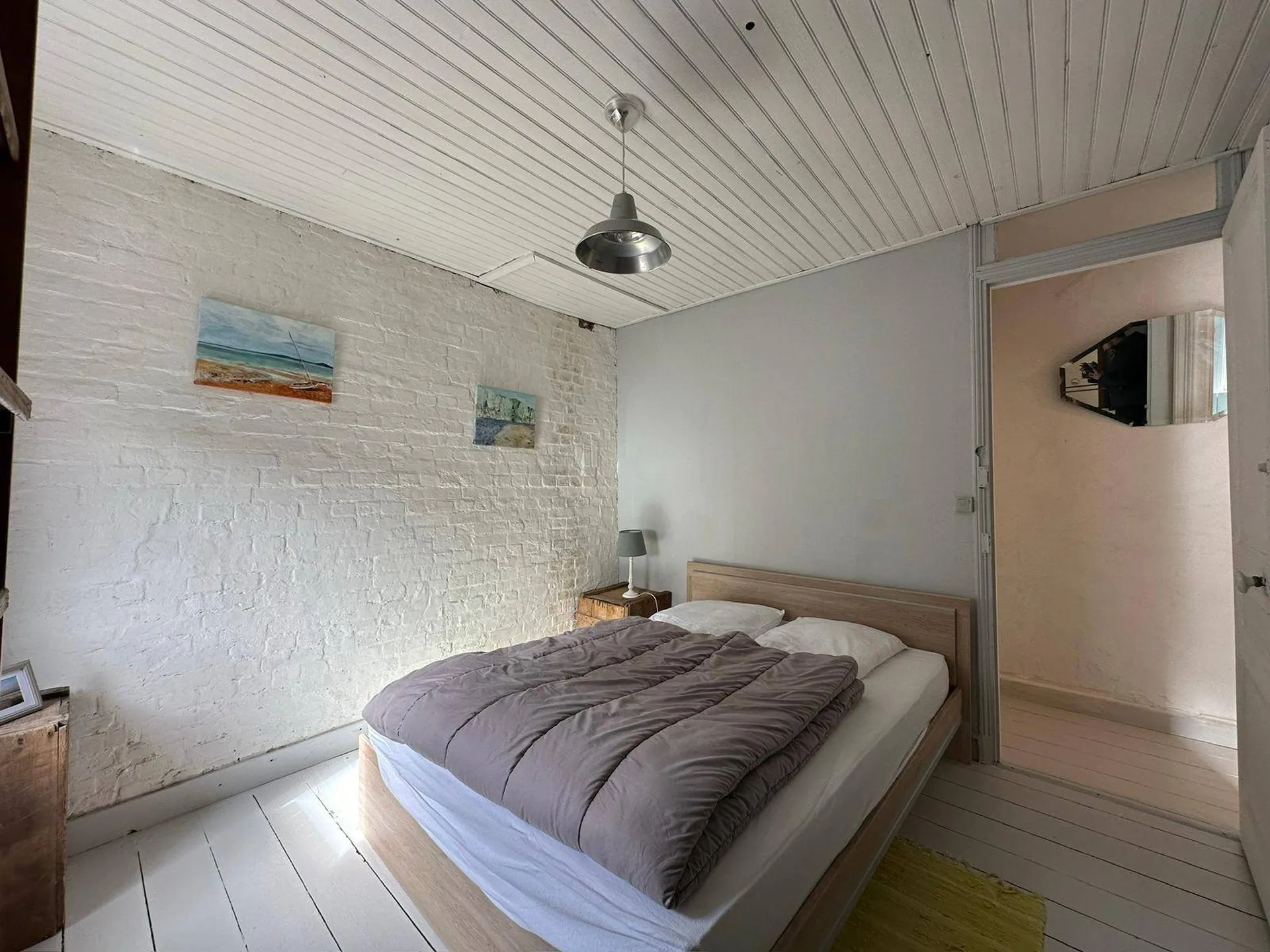 A vendre, maison disposant d'une cave complète, idéale pour stocker équipements et provisions