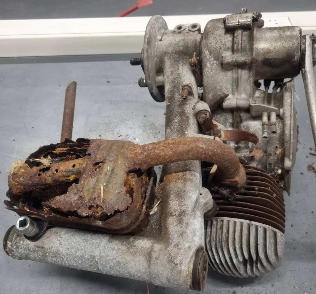 RESTAURATION VESPA GL 150 ITALIEN DE 1958 PACA