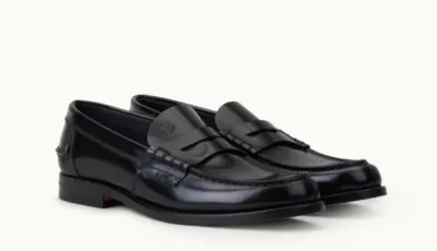 Les mocassins Tod's chez Sacha à Ménerbes le Concept Store du Luberon.