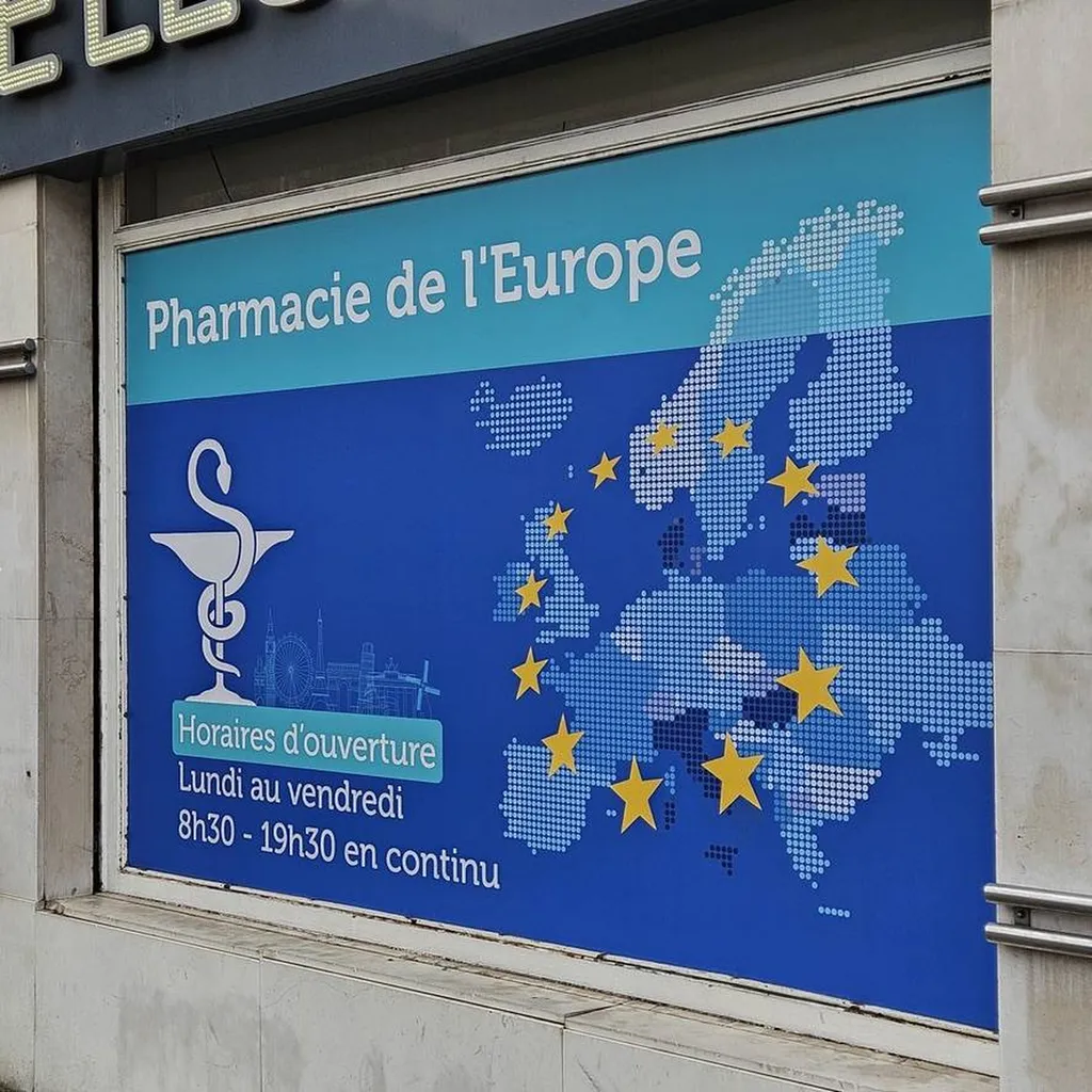 vitrophanie pharmacie