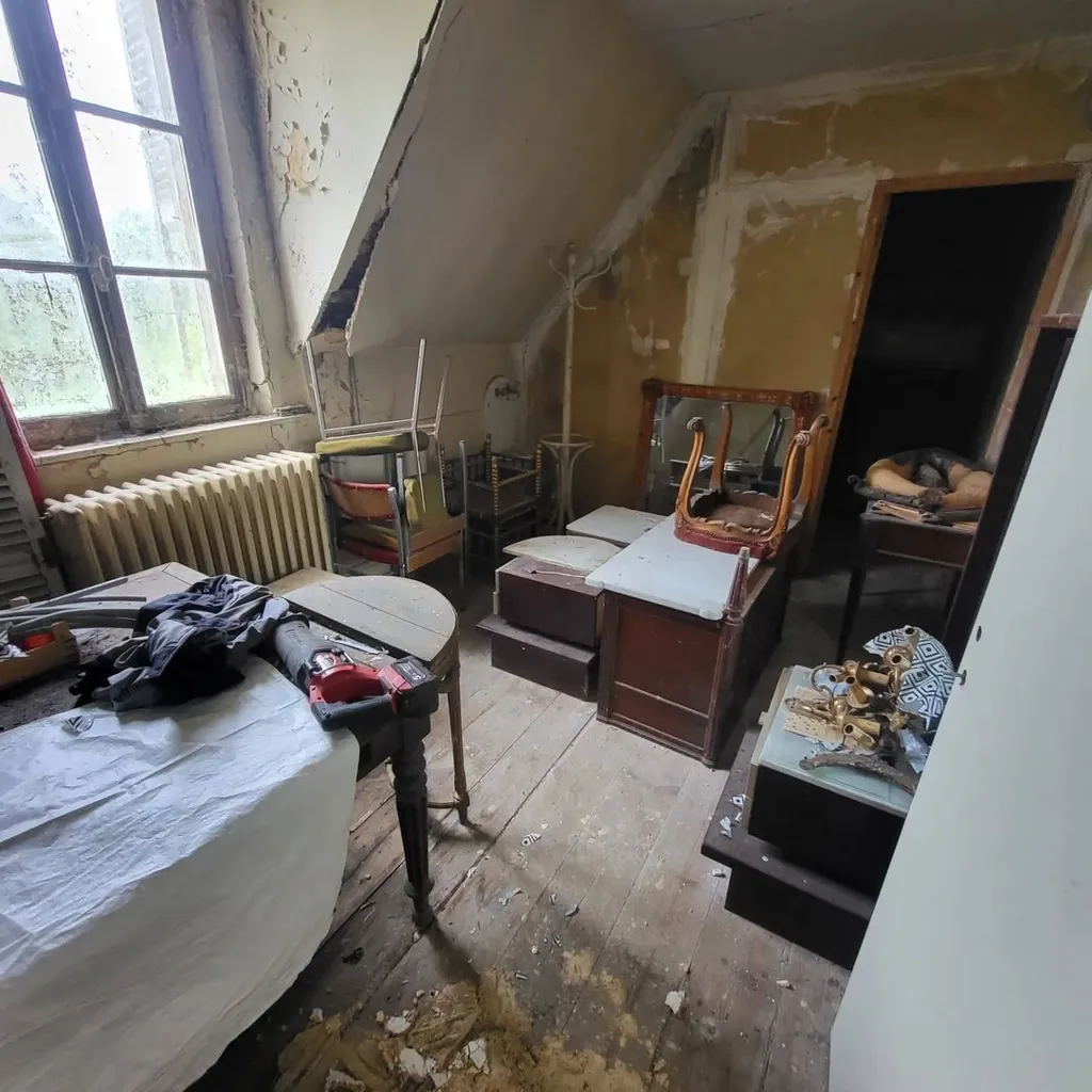 Entreprise de débarras de greniers et maisons anciennes encombrées près de Gainneville : service rapide au meilleur prix