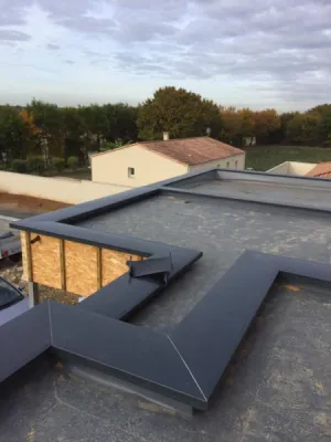 Couvertine aluminium de couleur sur mesure fabriquée sur place à Pont-Saint-Esprit dans le Gard