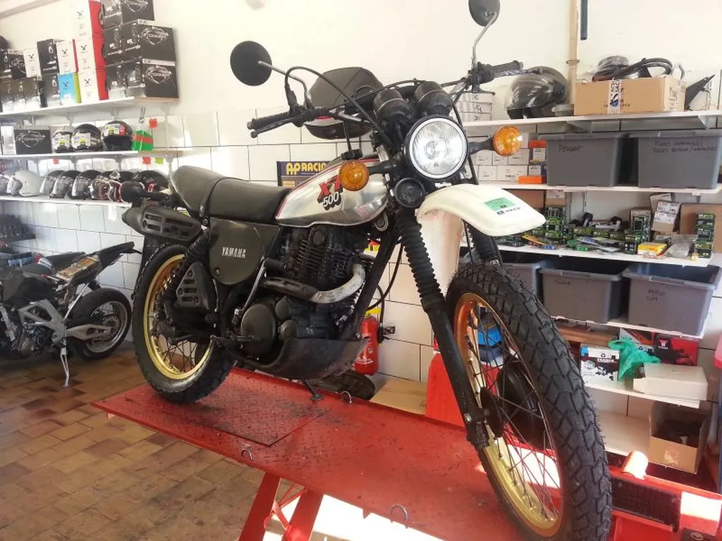YAMAHA XT 500 TOULON