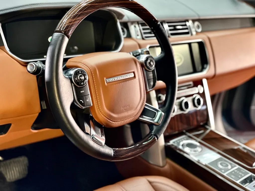 Protection rénovation carrosserie traitement céramique Range Rover autobiography