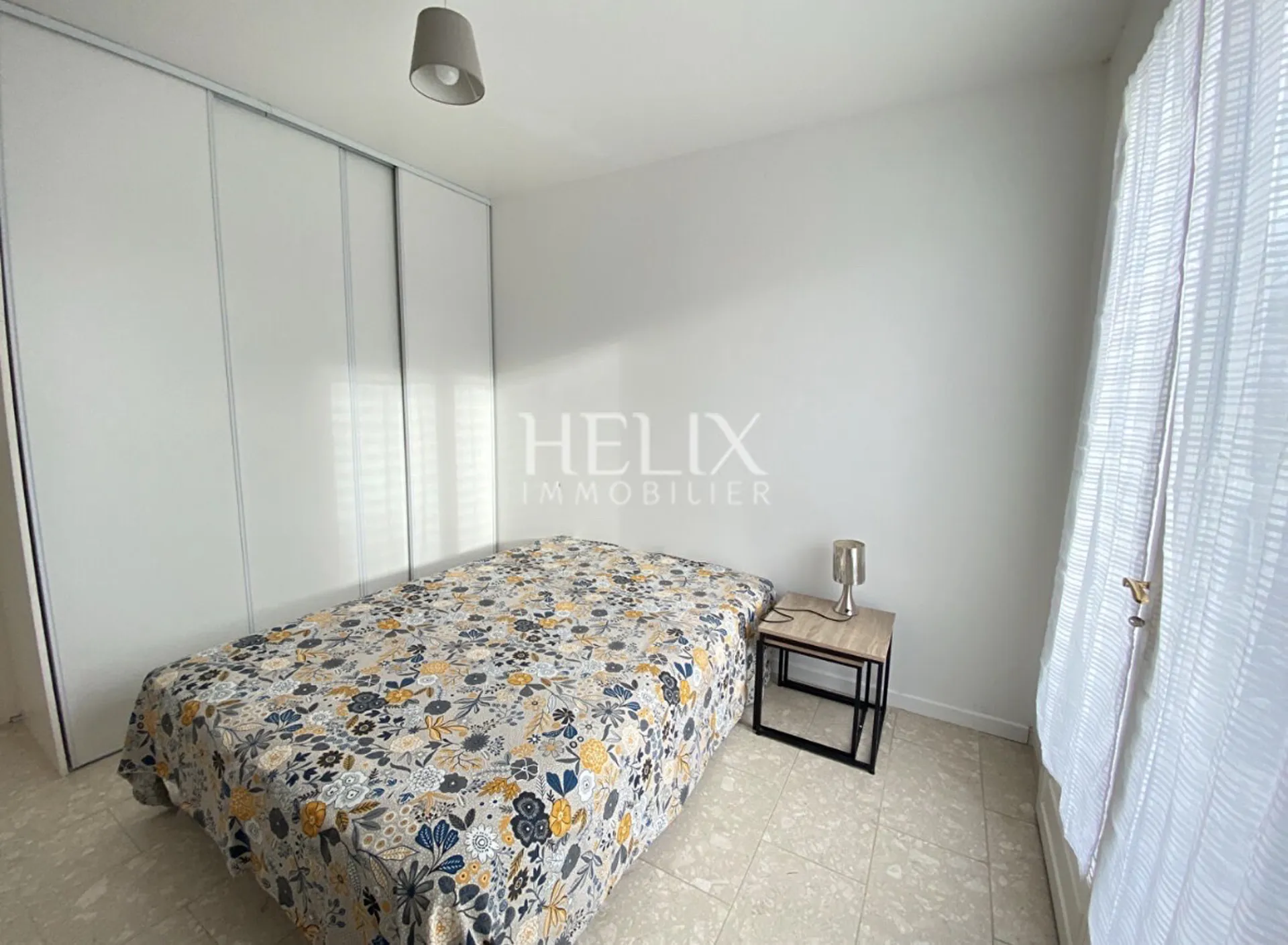 Exclusivité Le Pecq (quartier Cité) – Charmante maison meublée 2 pièces avec mezzanine, terrasse et jardin partagé