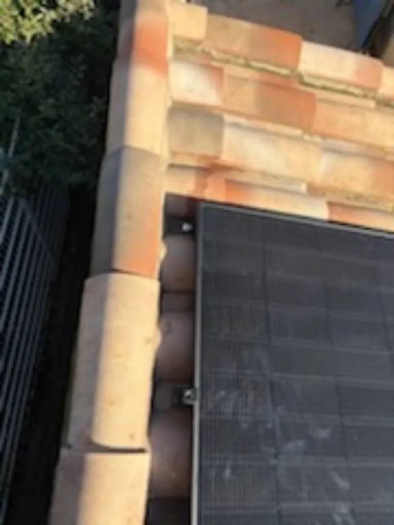 Faites un devis gratuite pour l'installation d'un système solaire pour votre pompe à chaleur de piscine à Toulon à côté de La Garde