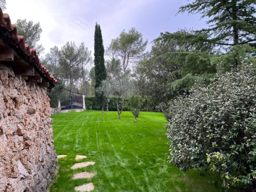 Paysagiste creation ou renovation de jardin Aix en Provence