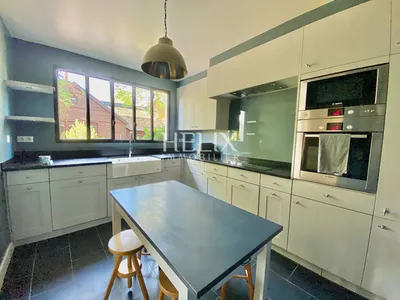 Grande maison à Croissy Sur Seine près de la British School