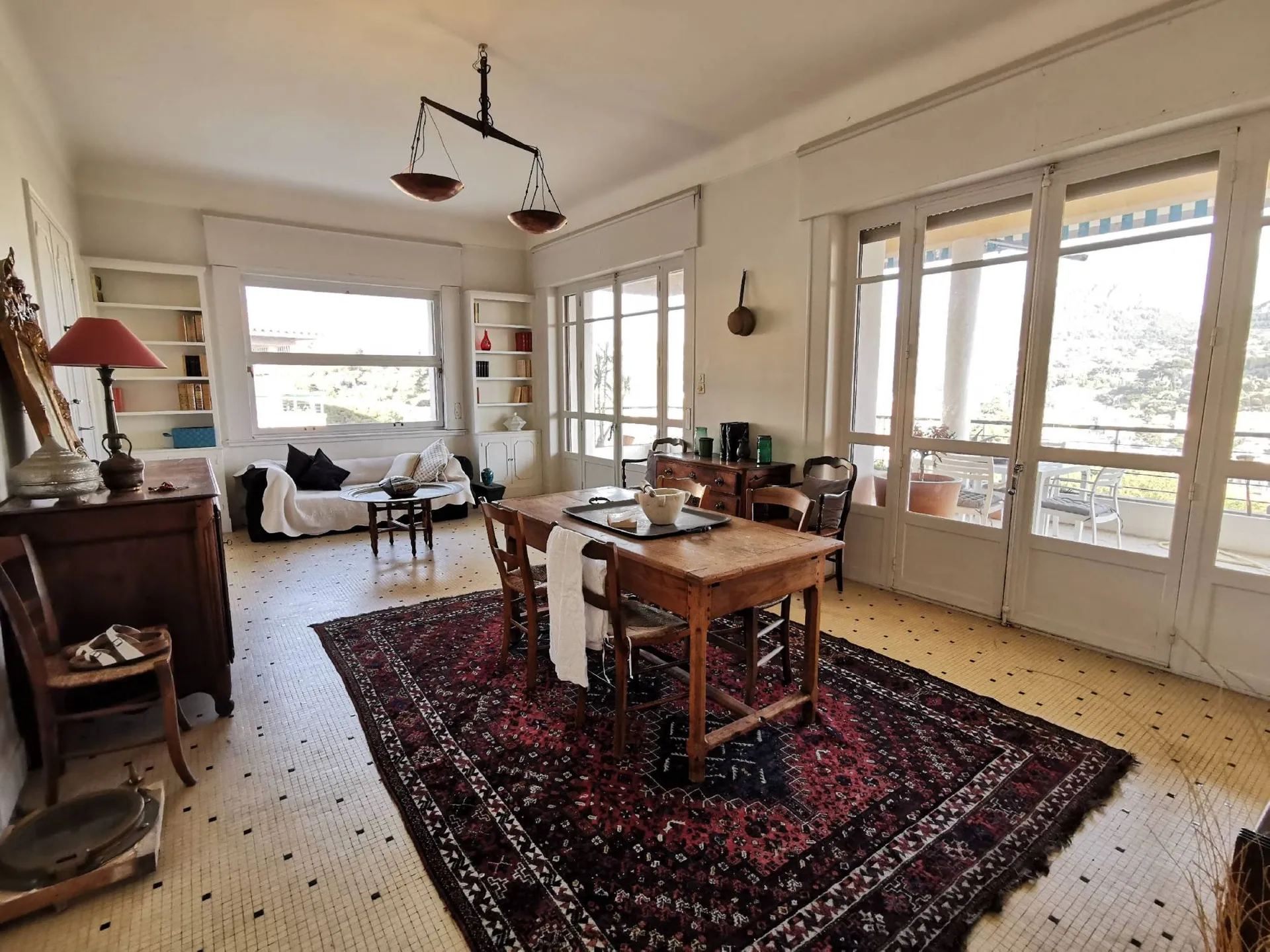 Cassis -  T4 dans résidence de standing derrière le port avec terrasse vue mer, garage et chambre de bonne