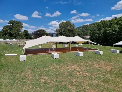 location de tente pour Pignol en Rhône Alpes