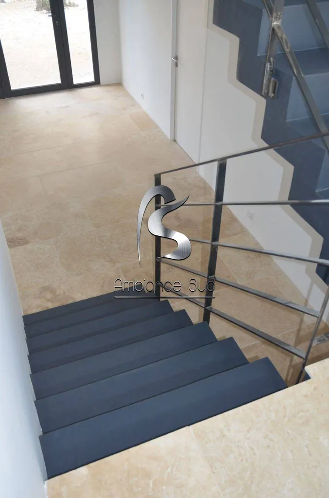 ESCALIER EN BETON CIRE TALOCHE LAMBESC