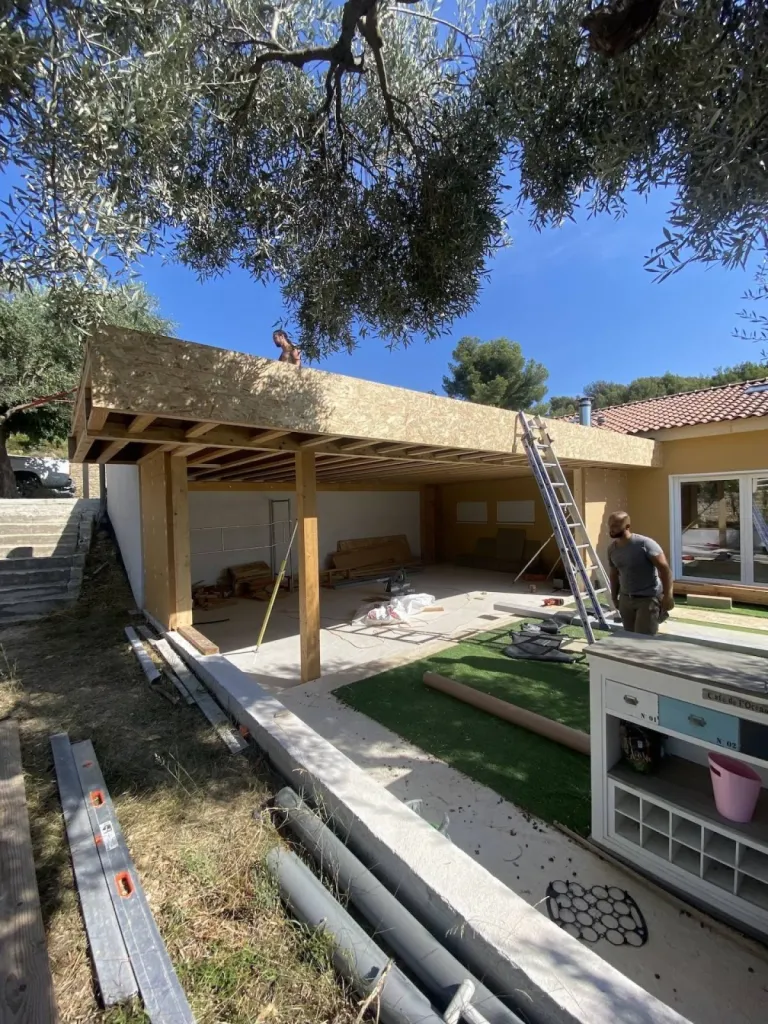 Pourquoi choisir la construction maison ossature bois dans la région PACA ?